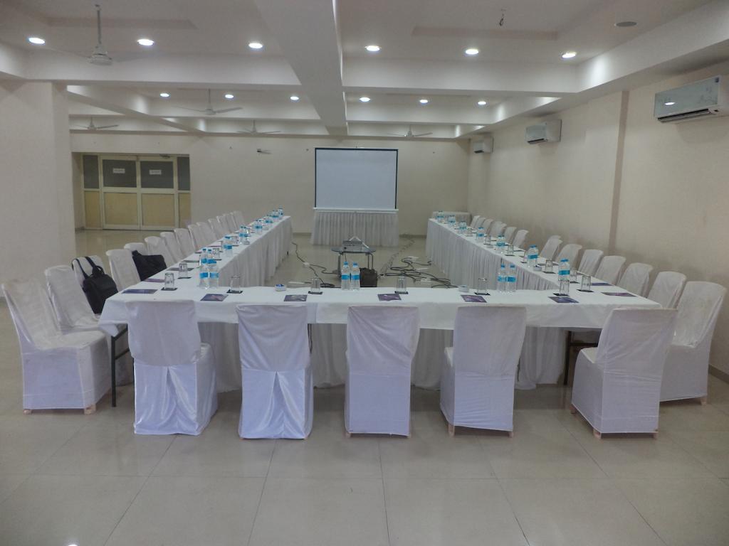 Tanarika Resort Bhusāwal Esterno foto